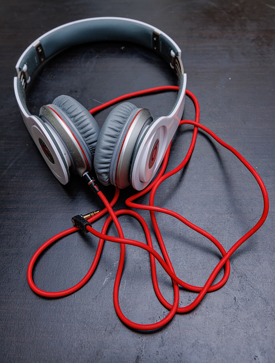 Beats Electronics (quota di HTC 2011–2013), foto
