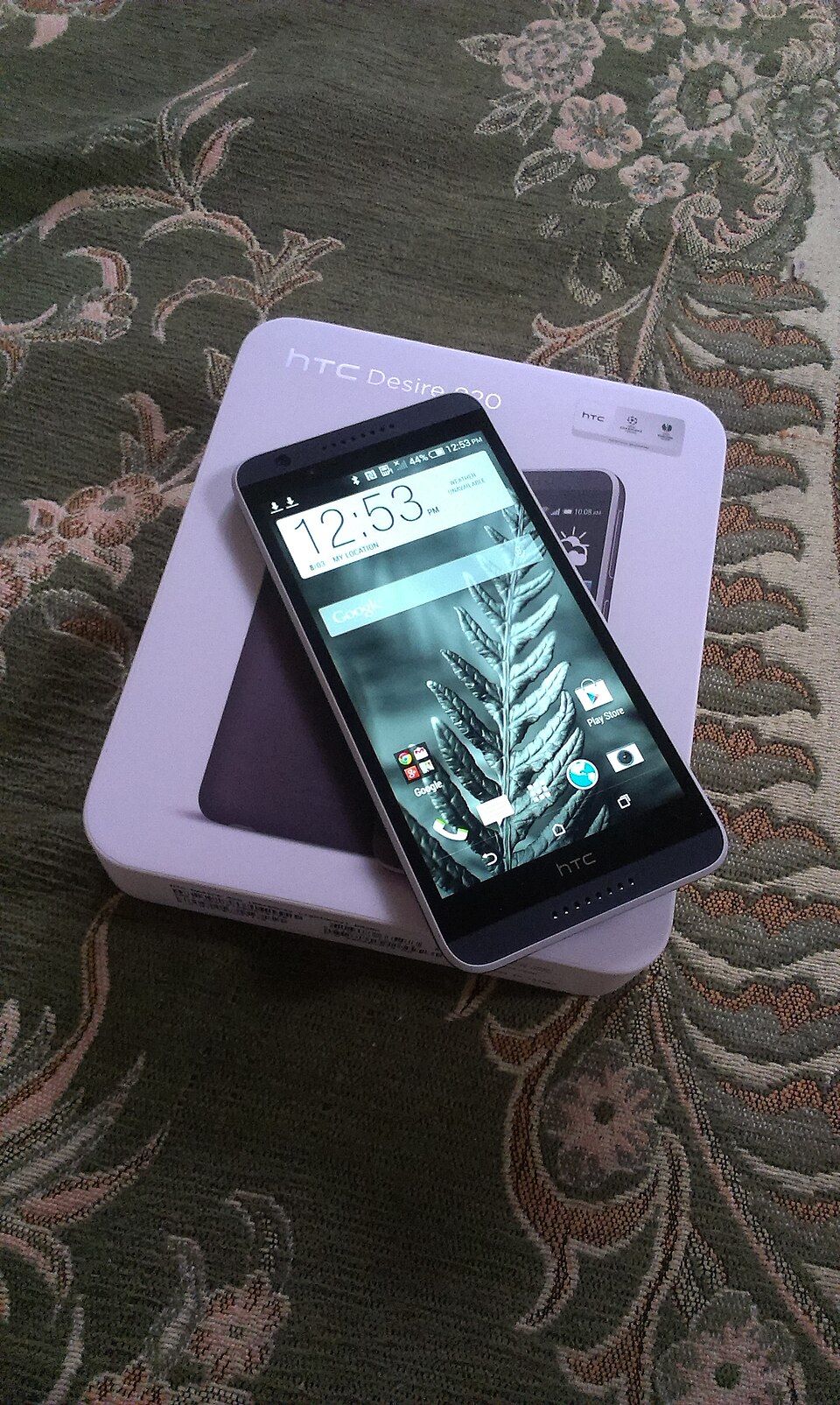 HTC Desire 820 (A51), Foto