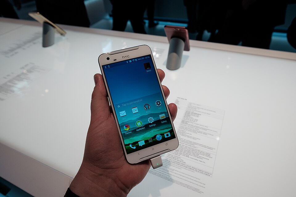 HTC One X9, Foto